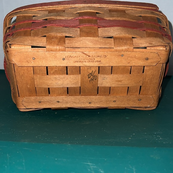 Longaberger 1990 gingerbread basket - Picture 3 of 3